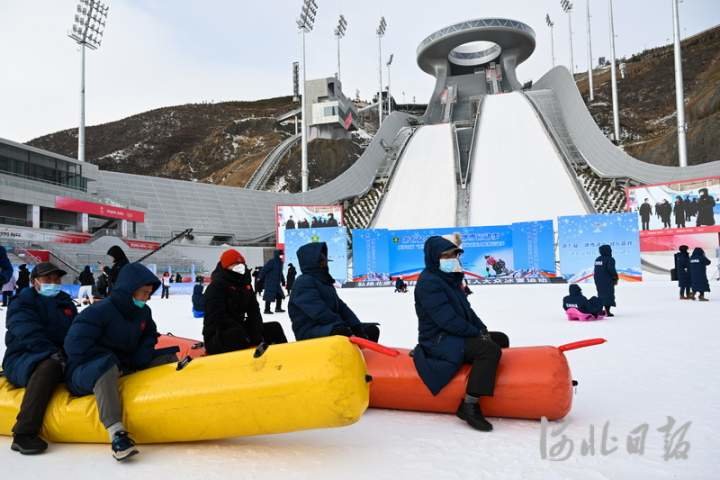 河北张家口：冰雪河北 快乐你我4.jpg