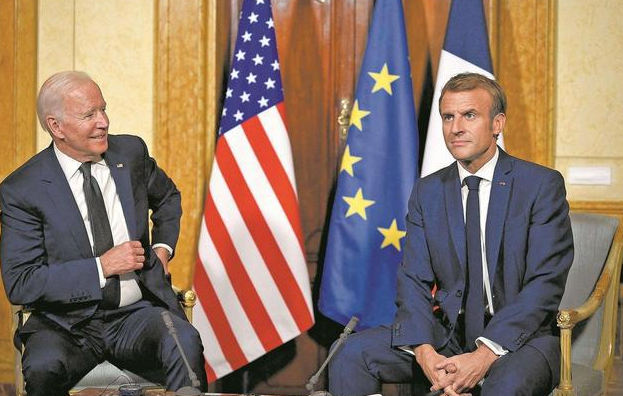 凤凰早报|俄特别军事行动领导层换人;反华组织捏造“新疆警察名单”被群嘲