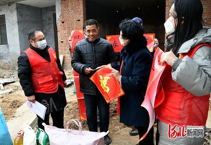 河北石家庄市栾城区：新年慰问困难群众2.jpg