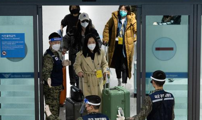 凤凰早报|“副市长和副局长的瓜”通报了;美司法部对拜登启动调查!