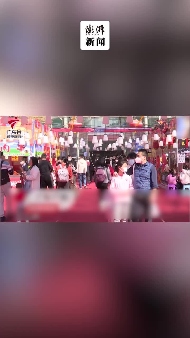 广州迎春花市率先开始，共有180多个摊位