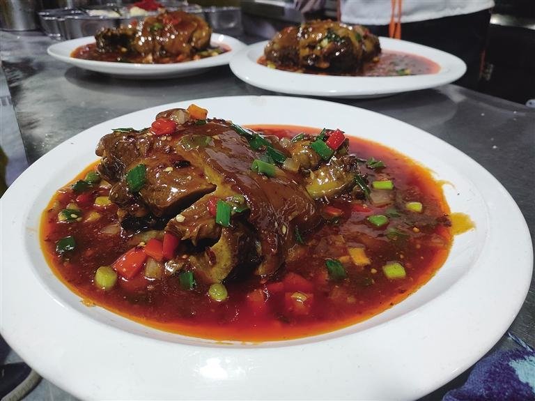 肘子肉十分诱人