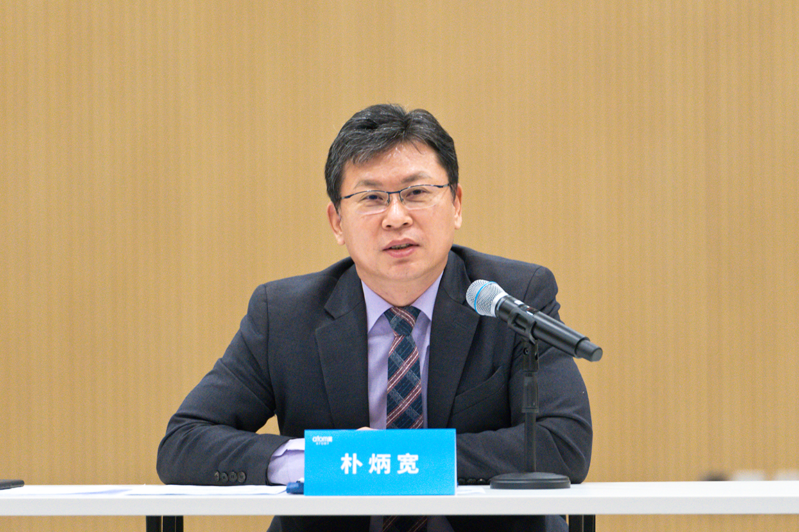“因爱出发 温暖童心”活动走进甘孜州儿童捐赠1300个“温暖童心包”