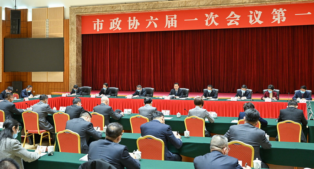 1月14日上午，市委书记袁家军参加市政协六届一次会议第一联组讨论。苏思 摄/视觉重庆
