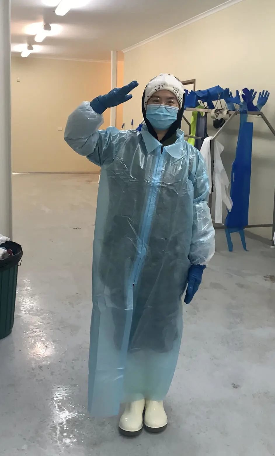 俺陵容在海鲜厂