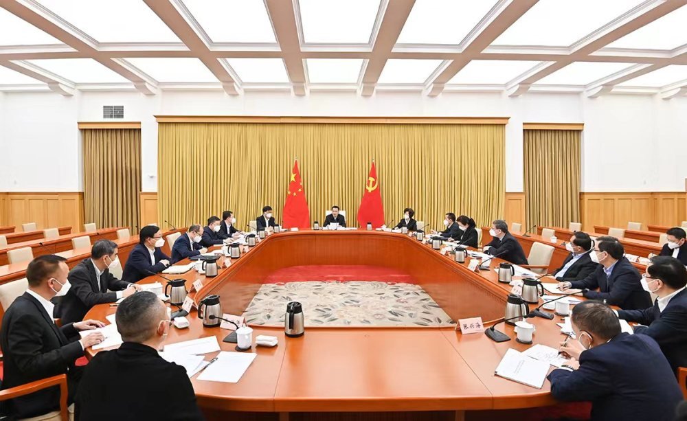 1月11日下午，重庆市委召开民主协商会，重庆市委书记袁家军主持会议并讲话。苏思 摄