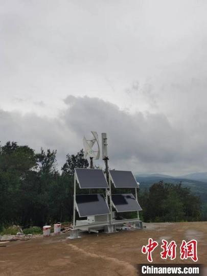 风光互补发电技术让5G信号畅通云南缺电高山