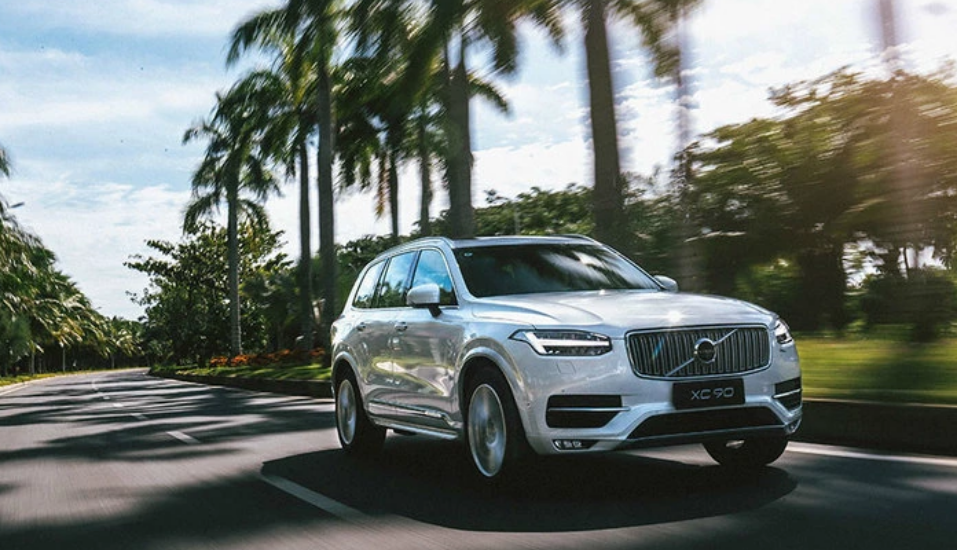 沃尔沃安全就看"公路坦克"xc90出色表现!凤凰网山东_凤凰网