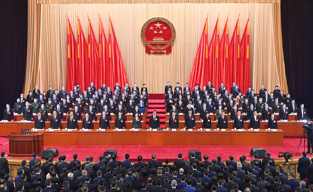 1月13日上午，重庆市第六届人民代表大会第一次会议在庄严的国歌声中开幕。齐岚森 摄