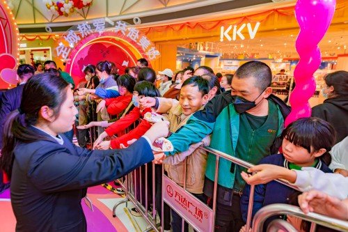 2023南昌新建城万达广场新能源汽车下乡活动启幕