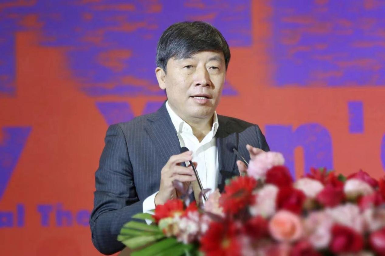 陕西省文化和旅游厅一级巡视员陈梦榆致辞并宣布展览开幕