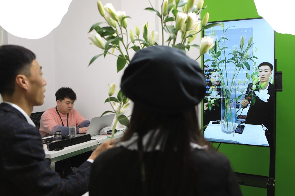 打造数字生活新入口数字社区加速推动数实融合