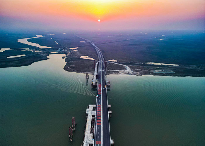 鄱阳湖畔最美高等级公路建成通车