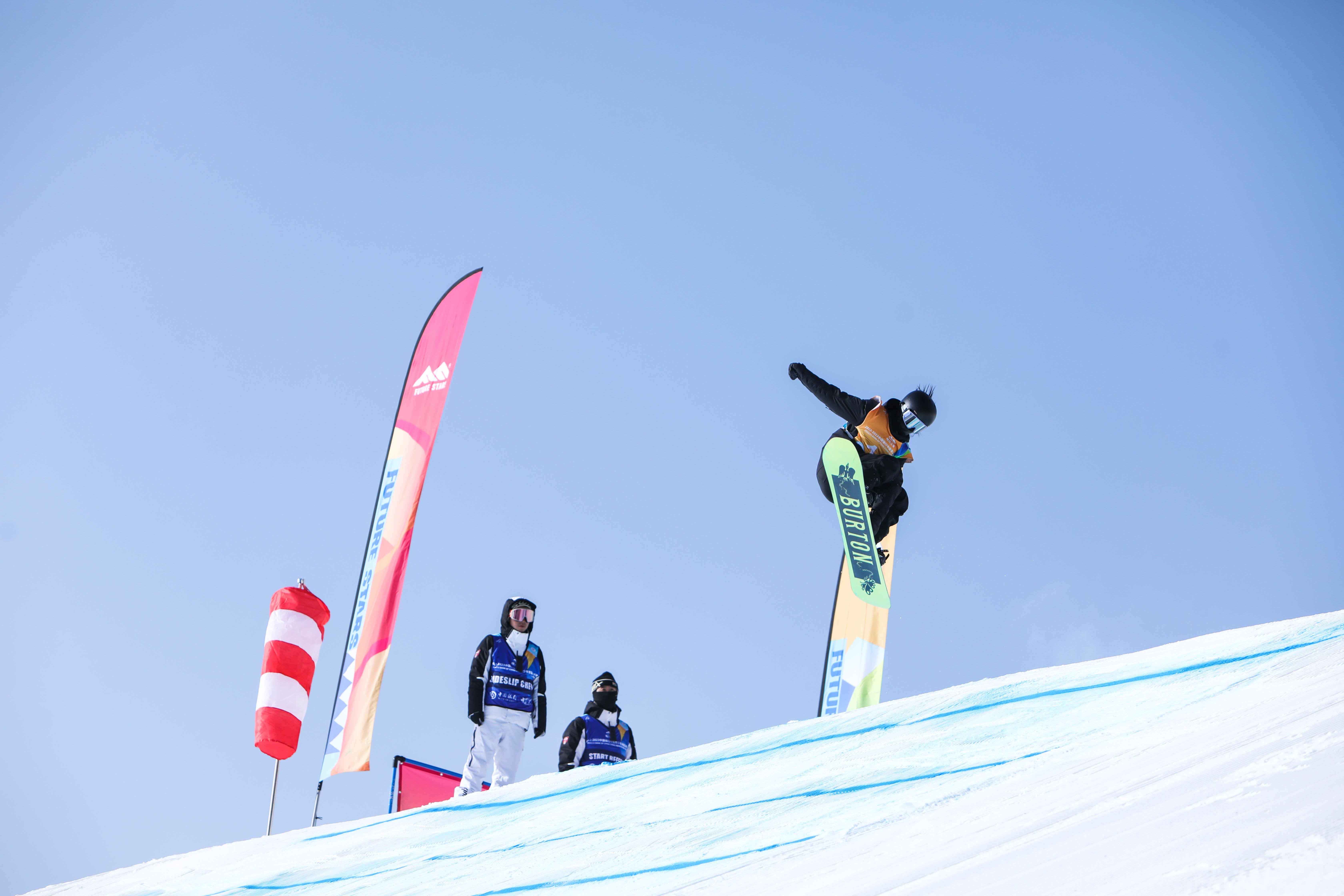 明日之星·2022-2023中国银行中国青少年滑雪公开赛北京站圆满结束