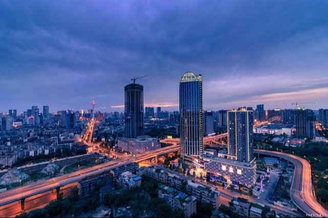 成都市成华区:构建建圈强链企业服务新机制 打造特色产业营商环境_凤凰网