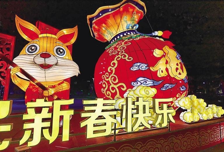 城关区点亮夜金城 记者 赵雨欣 摄