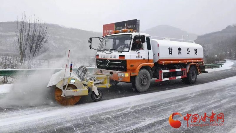 受降雪影响 甘肃这些路段实行交通管制
