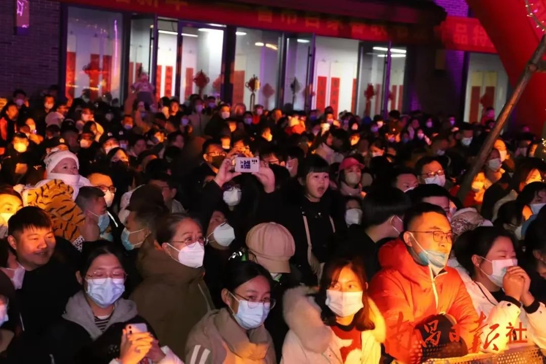南昌新春氛围感满屏