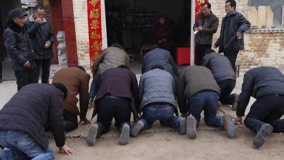 说说河南、山东磕头拜年_凤凰网