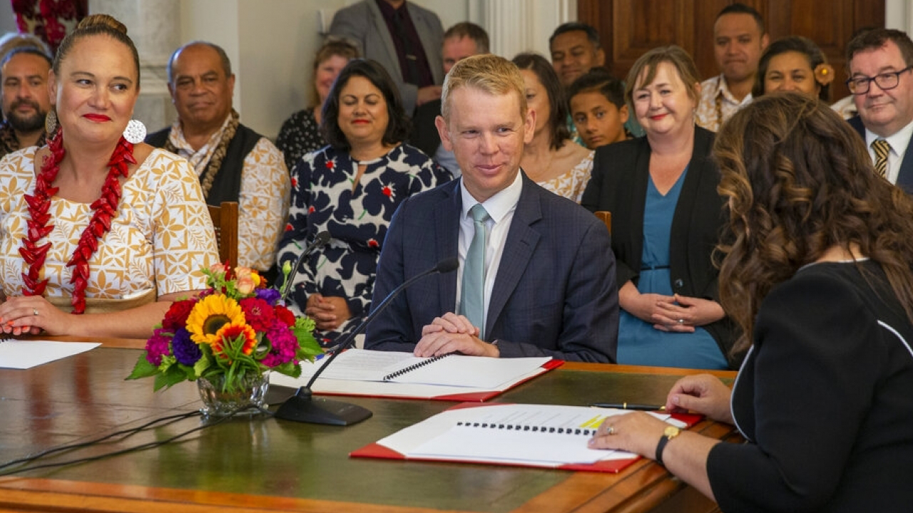希普金斯宣誓就任新西兰第41任总理