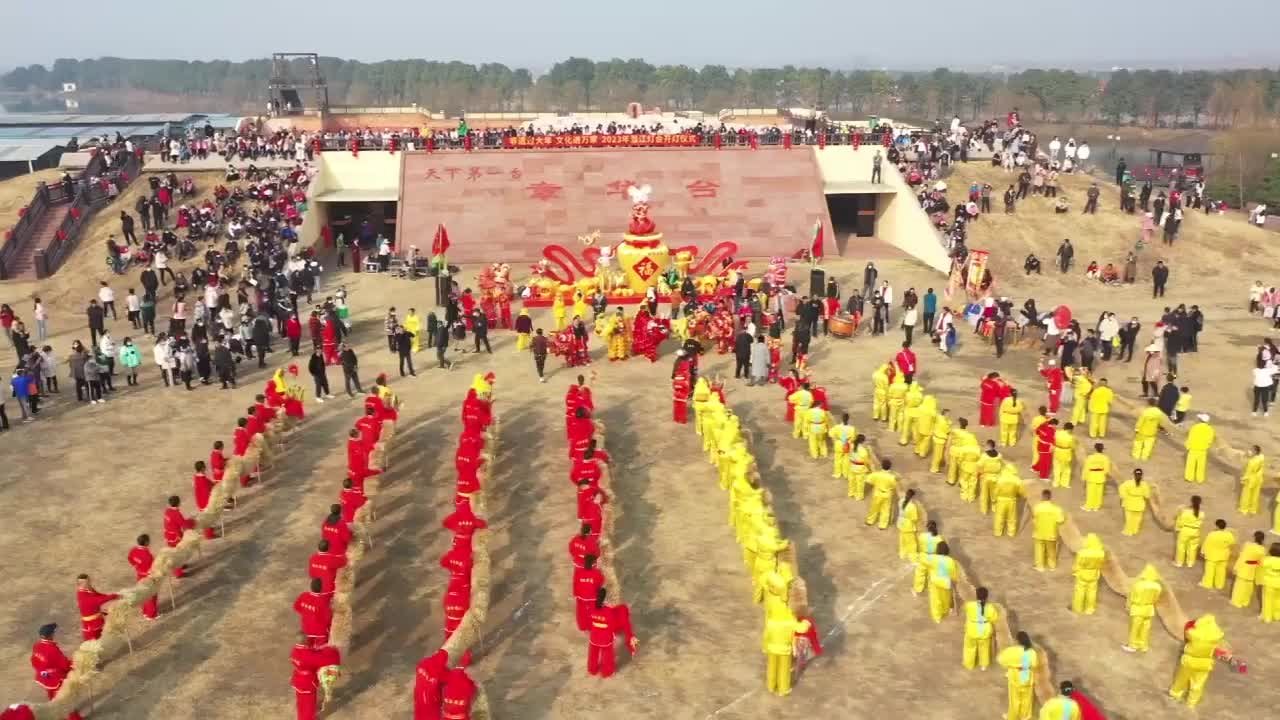 我们的烟火气丨湖北潜江举办灯会迎新春