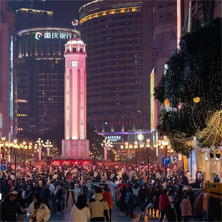 2023年春节，重庆过夜游客124.93万人次，恢复到2019年的90.2%