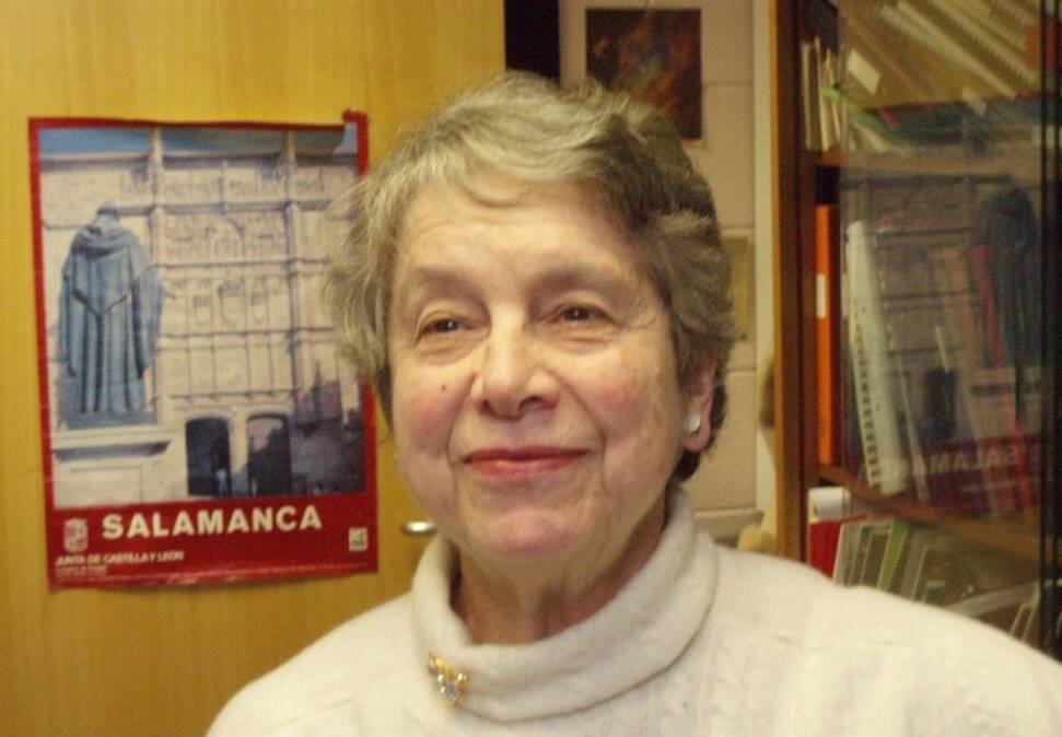 露丝·伊扎基(Ruth Itzhaki)教授。(图源:曼彻斯特大学官网)