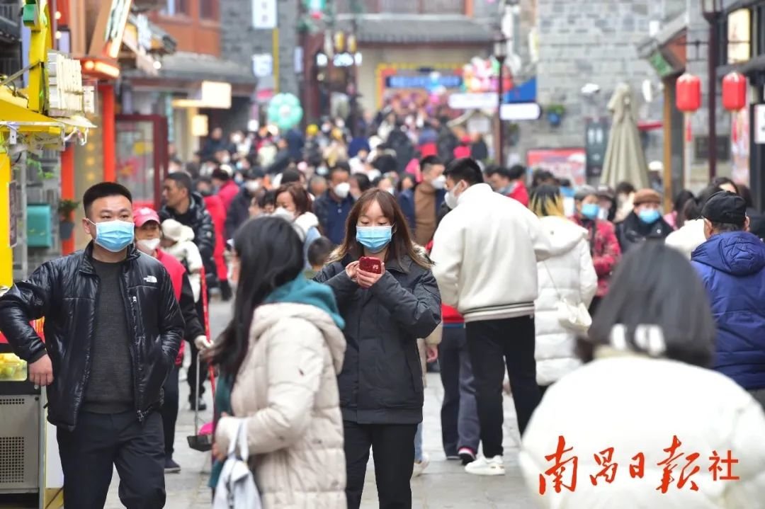 南昌新春氛围感满屏