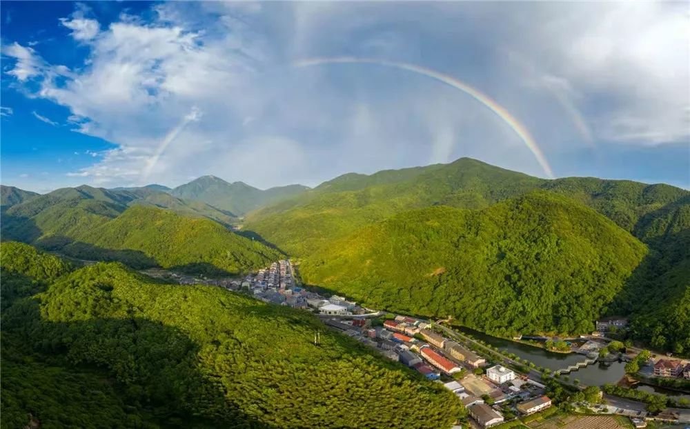 漫步双林村品尝海鲜面这个春节不妨去桥头胡走一走