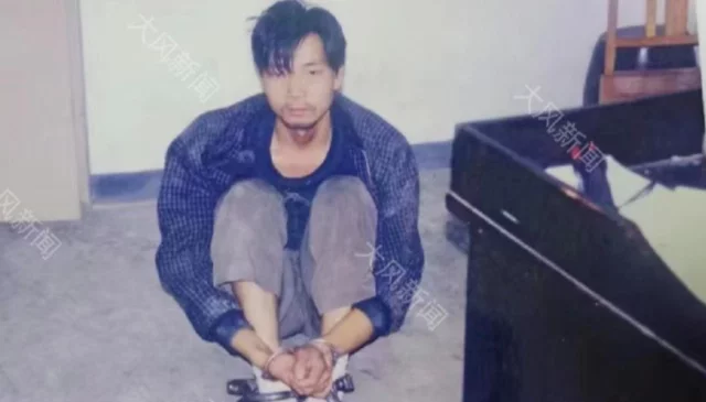 男子被控推妻致其坠亡获刑死缓,申诉21年坚称无罪