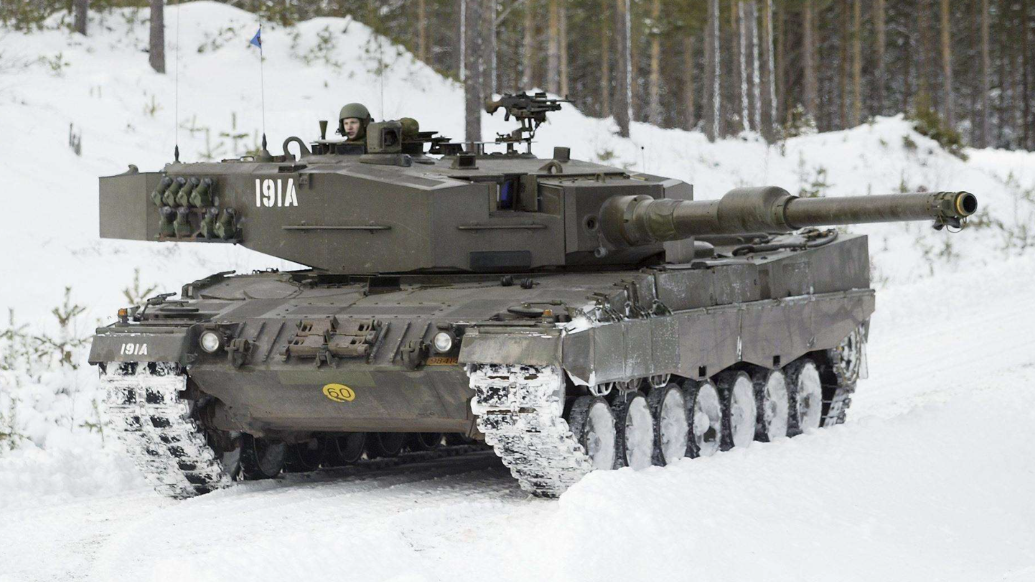 乌外长：首批西方提供的坦克将超过一百辆