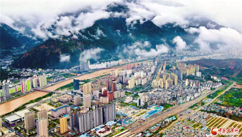 武都:把项目建设放在"头版头条" 打开服务"绿色通道"
