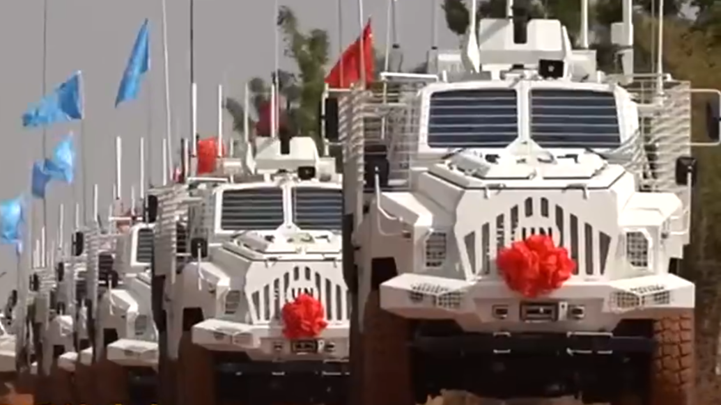 中国蓝盔首次列装新型防雷反伏击车 提升巡逻防护