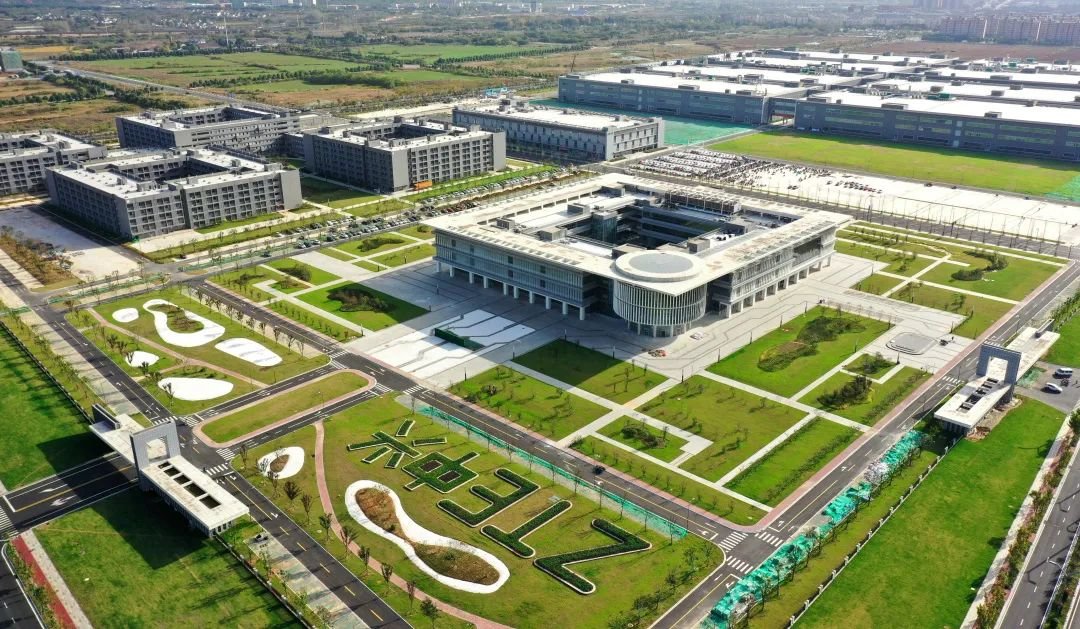 锚定千亿发展目标,南京江宁跑出滨江“加速度”!凤凰网江苏_凤凰网