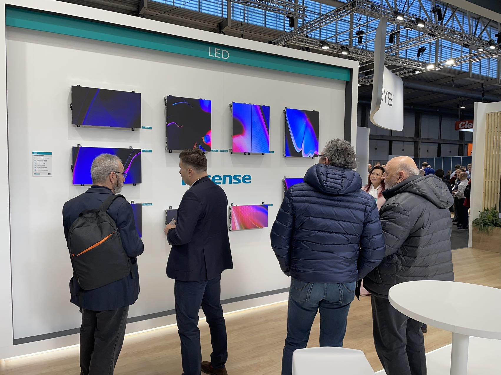 直击ISE 2023！海信商用显示产品阵容惊艳亮相