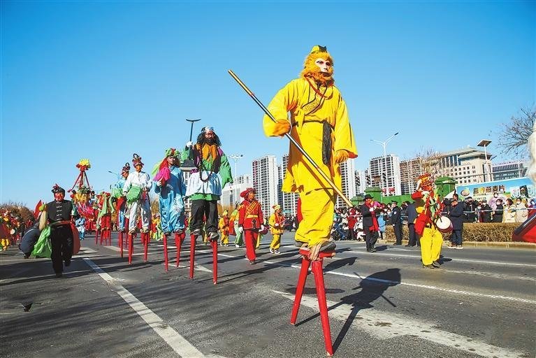 1月29日，武威市凉州区举办大型城乡社火展演活动。新甘肃·甘肃日报通讯员 刘清