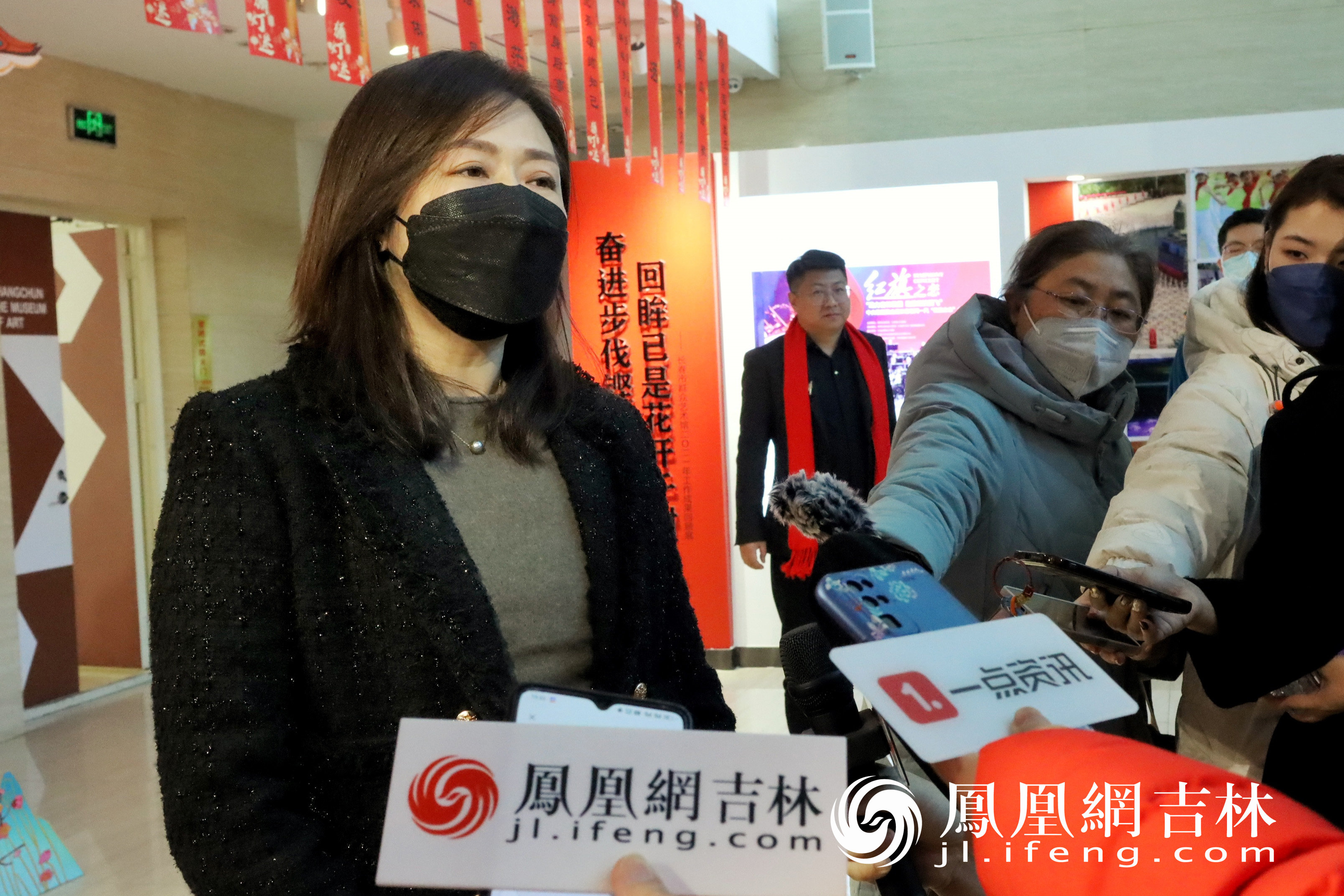 长春市群众艺术馆文艺辅导部部长宋晶接受媒体采访。 凤凰网吉林 龙晓宁摄