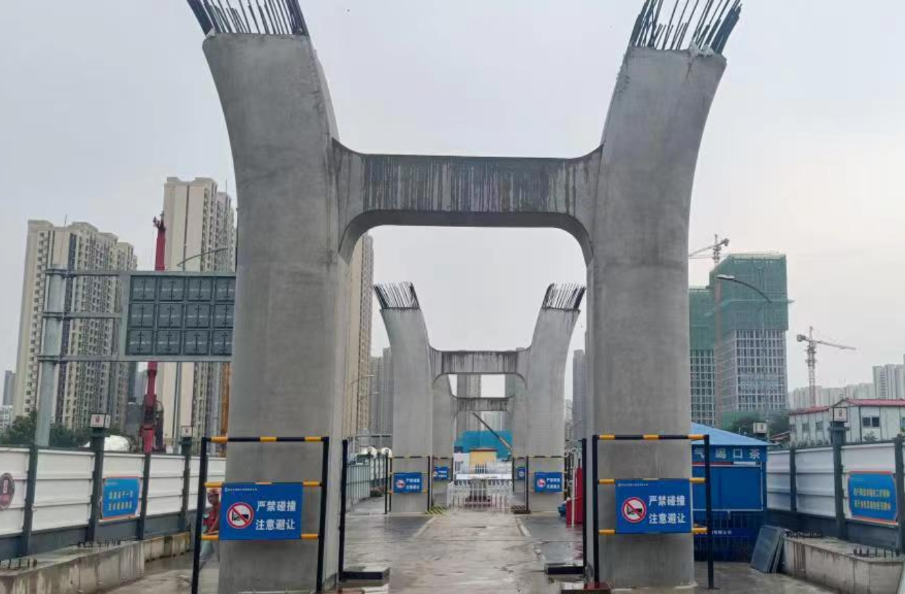 喜报！辽阳路快速路（福州路-海尔路段）工程荣获2022年度“山东省优质结构工程奖”