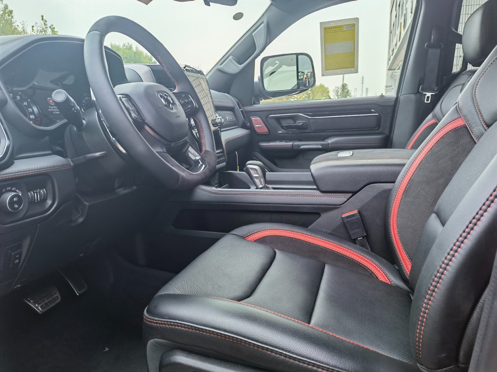 22款道奇公羊霸王龙精细内饰天津底价销