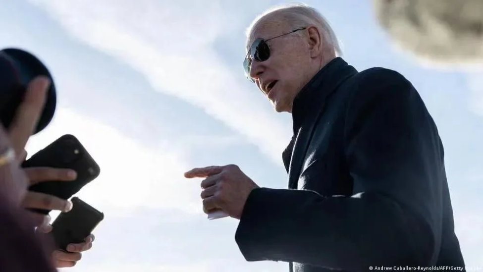 凤凰早报|土耳其地震已致约3800人遇难;有中国游客赴泰旅游被割伤