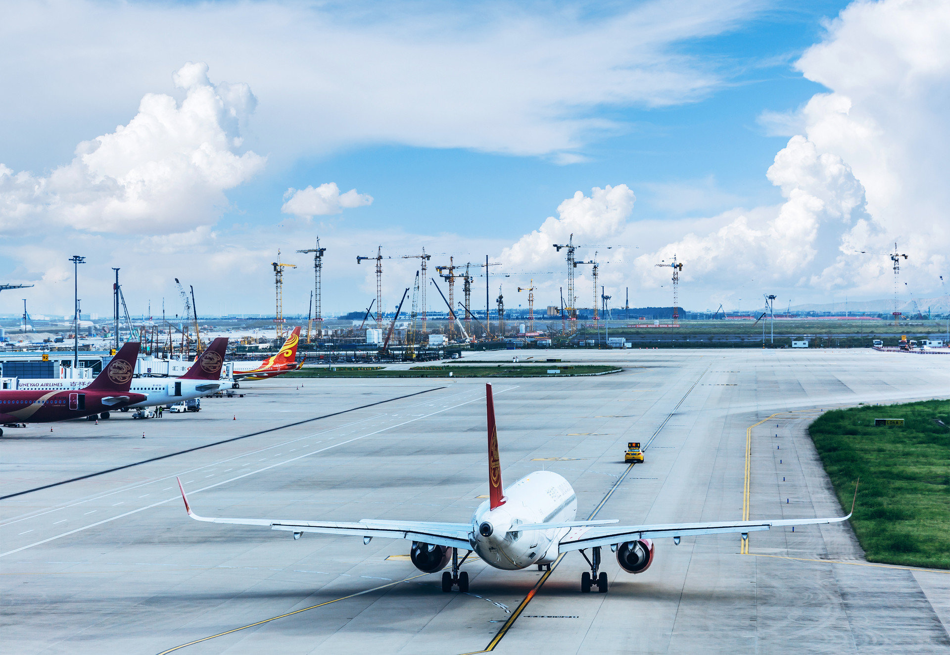 东航：预计2月中下旬，将开通及新增无锡-香港、无锡-澳门等航线