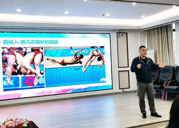 江西进贤：奥运冠军进校园 “开学第一课”不一“Young”