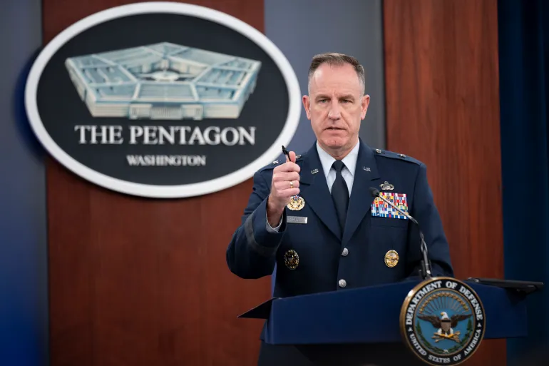当地时间2月3日，五角大楼新闻秘书帕特里克&middot;莱德表示，气球没有对平民构成“军事或人身威胁”。图源：美联社