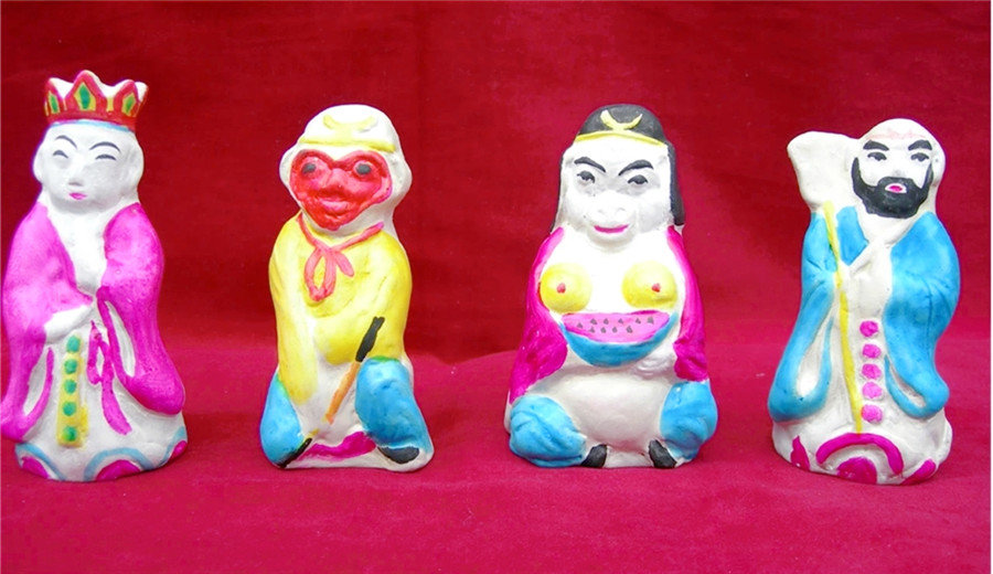 "泥娃娃"只用雪一样的白土涂色 这项"绝技"传千年