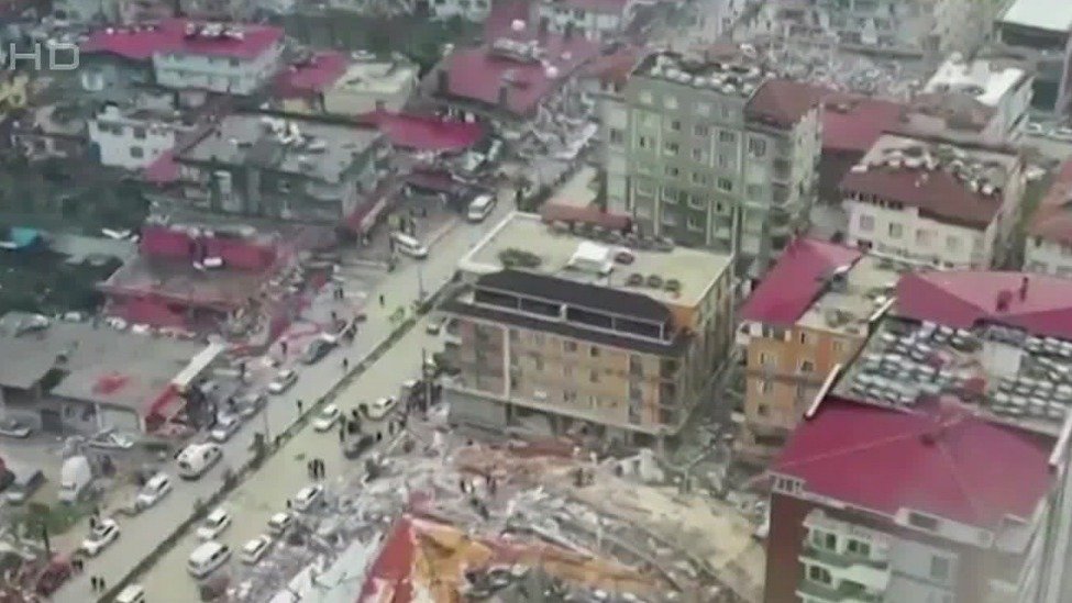 土耳其两次强震逾3381死 全国哀悼7天