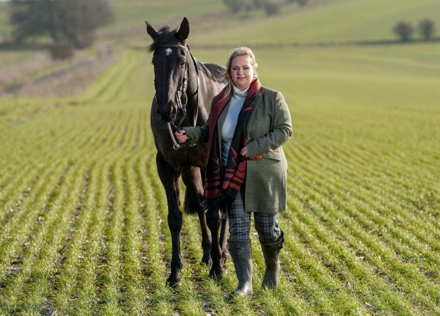 凤凰晚报|中方严正抗议美袭击中国民用飞艇;官方通报湖南追尾事故