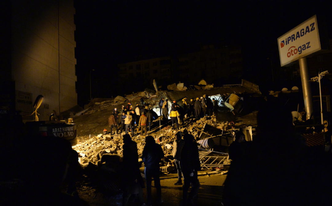 大地震引发悲剧，土耳其足球遭遇空前重创