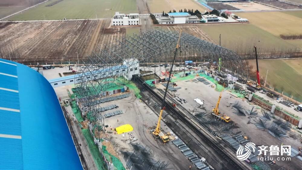 热火朝天的3号煤厂施工现场