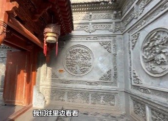 穿梭在如迷宫般的百年古街巷里，是什么体验？_凤凰网视频_凤凰网