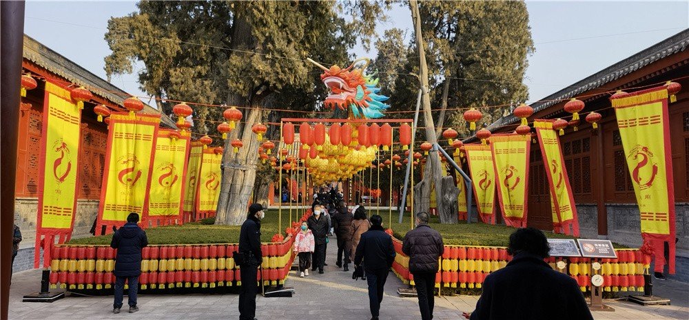 伏羲“生日趴”摆起 数万人赴祭祖之约